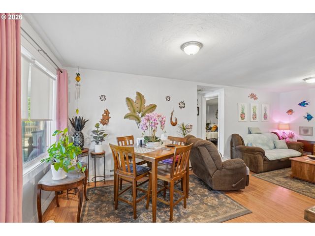 1378 6TH St, Salem, OR 97304
