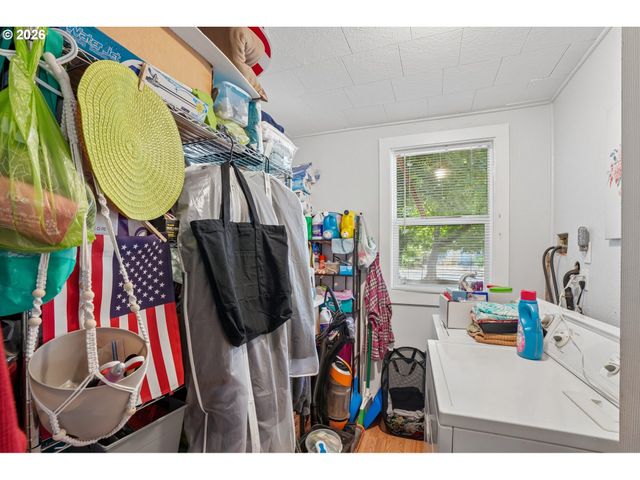 1378 6TH St, Salem, OR 97304