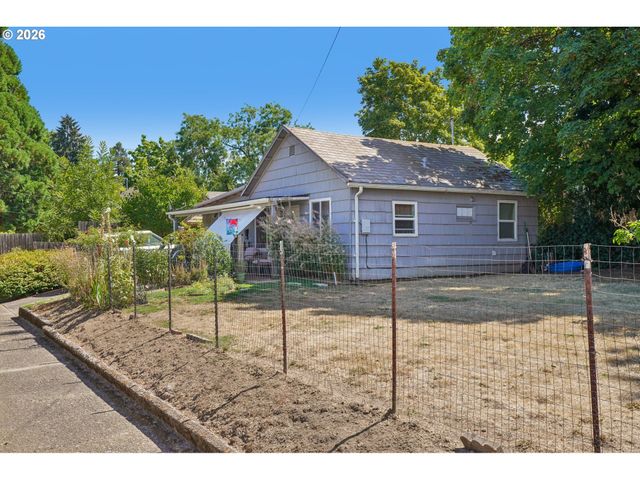 1378 6TH St, Salem, OR 97304