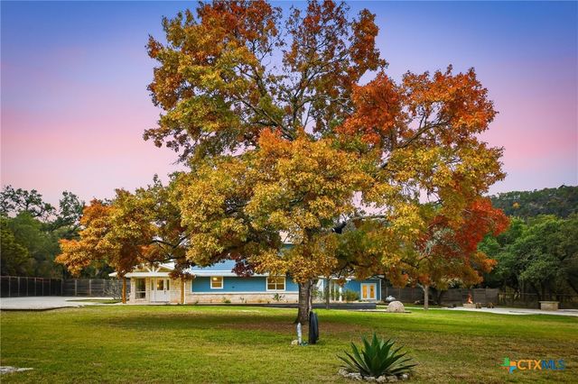 304 Hub Drive, Wimberley, TX 78676