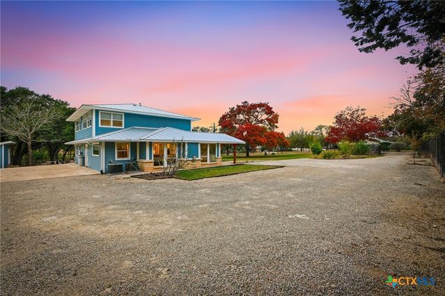 304 Hub Drive, Wimberley, TX 78676