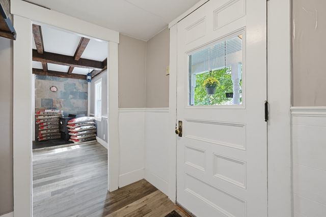1 Jewell Hill Rd, Ashburnham, MA 01430