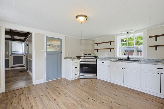 1 Jewell Hill Rd, Ashburnham, MA 01430