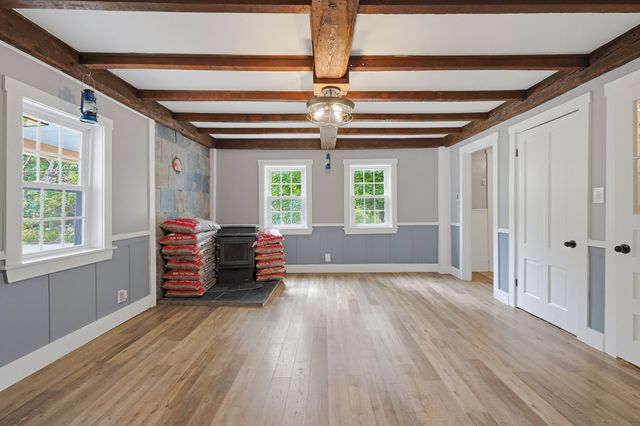 1 Jewell Hill Rd, Ashburnham, MA 01430