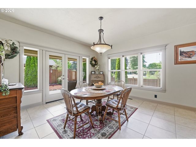 454 SALTY Way, Eugene, OR 97404