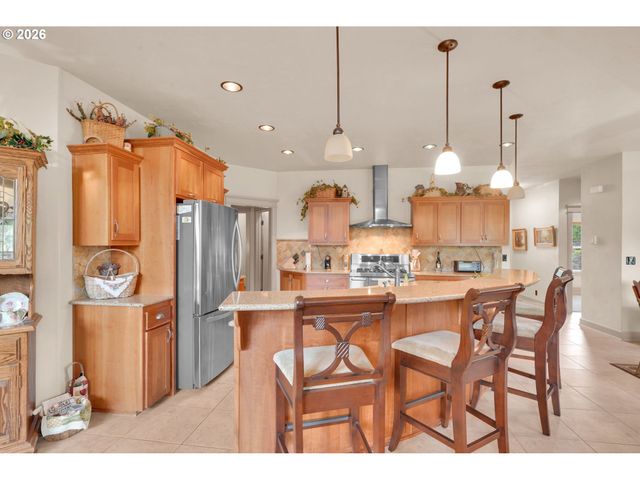 454 SALTY Way, Eugene, OR 97404