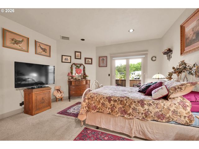 454 SALTY Way, Eugene, OR 97404