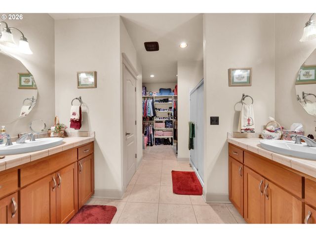 454 SALTY Way, Eugene, OR 97404