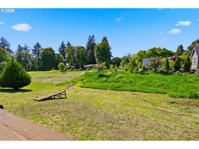 454 SALTY Way, Eugene, OR 97404