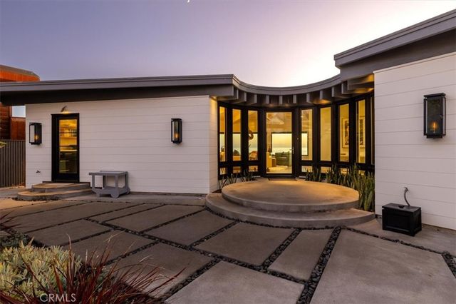 2107 Sherwood Drive, Cambria, CA 93428