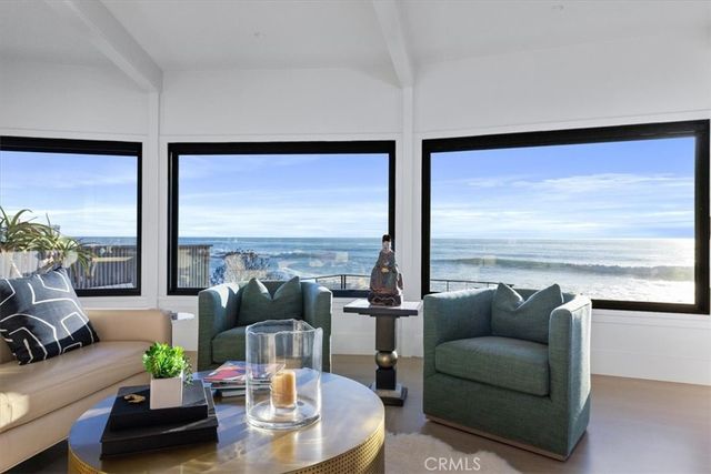 2107 Sherwood Drive, Cambria, CA 93428