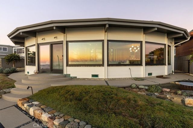 2107 Sherwood Drive, Cambria, CA 93428