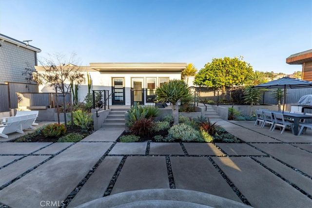 2107 Sherwood Drive, Cambria, CA 93428