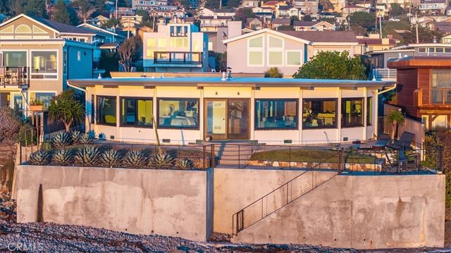2107 Sherwood Drive, Cambria, CA 93428