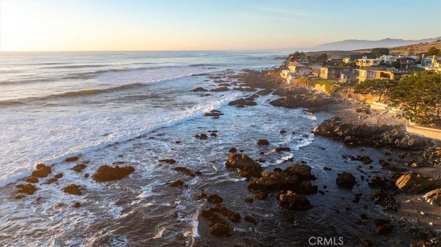 2107 Sherwood Drive, Cambria, CA 93428