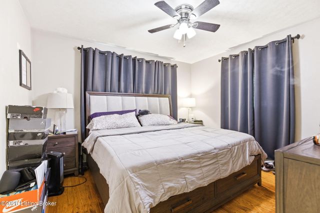 4343 Charlotte Ann Dr, Louisville, KY 40216