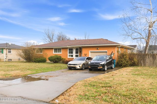 4343 Charlotte Ann Dr, Louisville, KY 40216