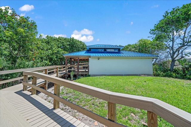 201 Loggerhead Drive, Melbourne Beach, FL 32951