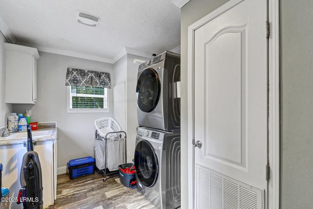 18 Ponderosa Drive, St. Helena Island, SC 29920