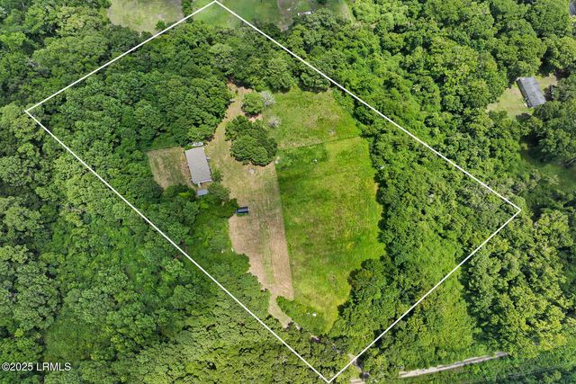 18 Ponderosa Drive, St. Helena Island, SC 29920