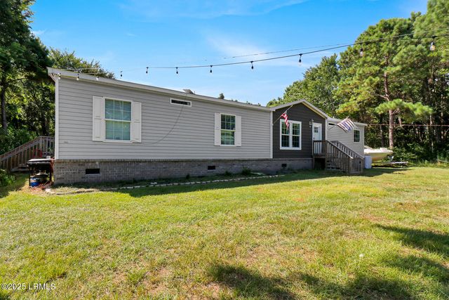 18 Ponderosa Drive, St. Helena Island, SC 29920