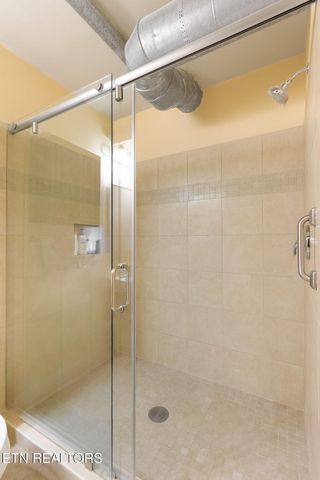 1060 Worlds Fair Park Drive 16, Knoxville, TN 37916