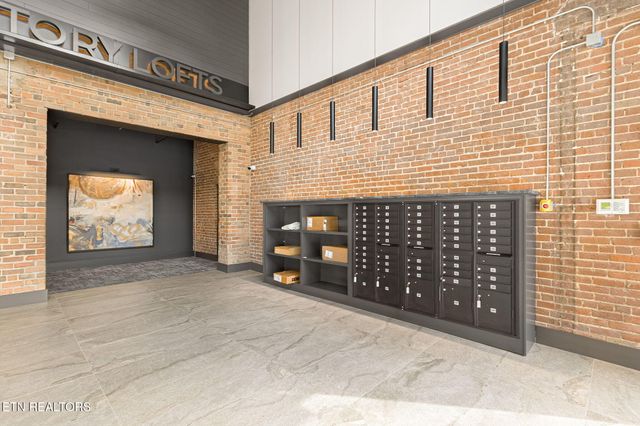 1060 Worlds Fair Park Drive 16, Knoxville, TN 37916