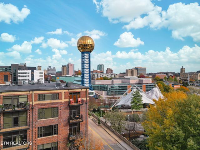 1060 Worlds Fair Park Drive 16, Knoxville, TN 37916