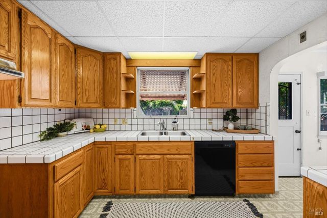 1939 Indiana St, Vallejo, CA 94590