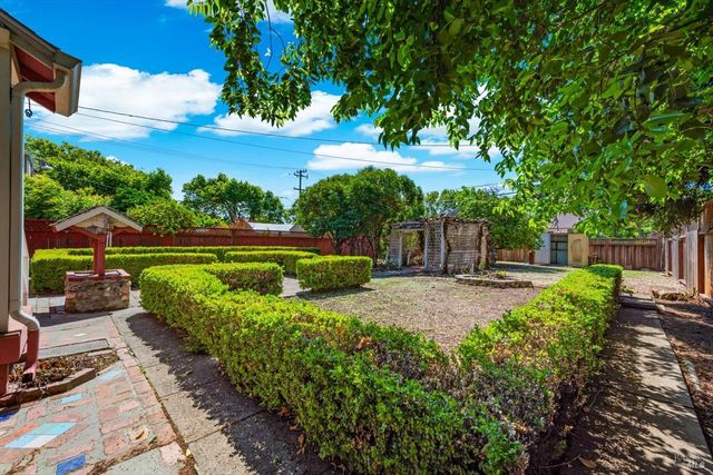 1939 Indiana St, Vallejo, CA 94590
