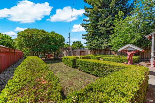 1939 Indiana St, Vallejo, CA 94590