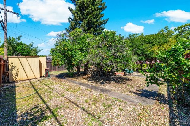 1939 Indiana St, Vallejo, CA 94590