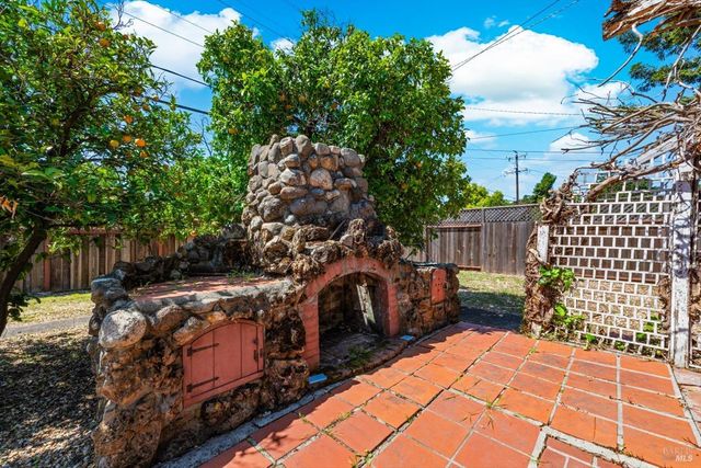 1939 Indiana St, Vallejo, CA 94590