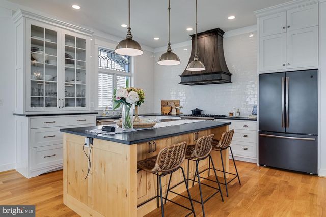15081 POTOMAC RIVER DR, Cobb Island, MD 20625