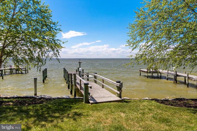15081 POTOMAC RIVER DR, Cobb Island, MD 20625