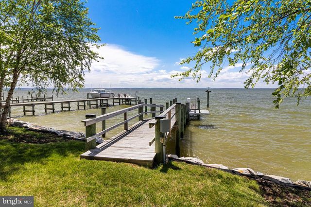 15081 POTOMAC RIVER DR, Cobb Island, MD 20625