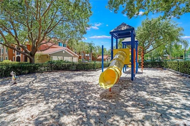 1200 Reserve WAY 201, Naples, FL 34105