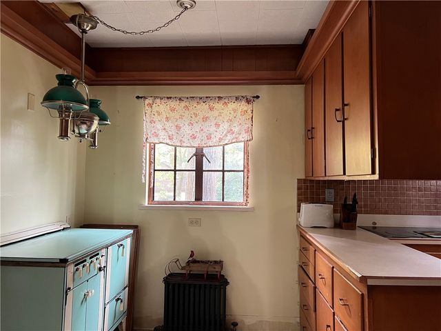 310 Sumner Ave, New Castle, PA 16105