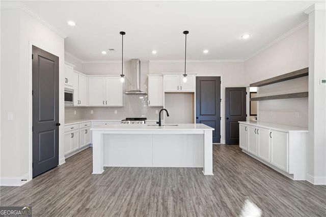 947 Willingham Drive 2, Hapeville, GA 30354