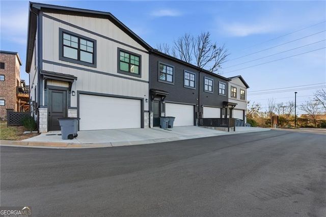 947 Willingham Drive 2, Hapeville, GA 30354