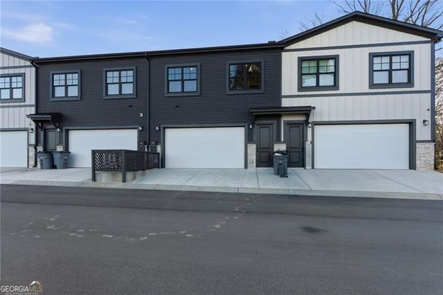 947 Willingham Drive 2, Hapeville, GA 30354