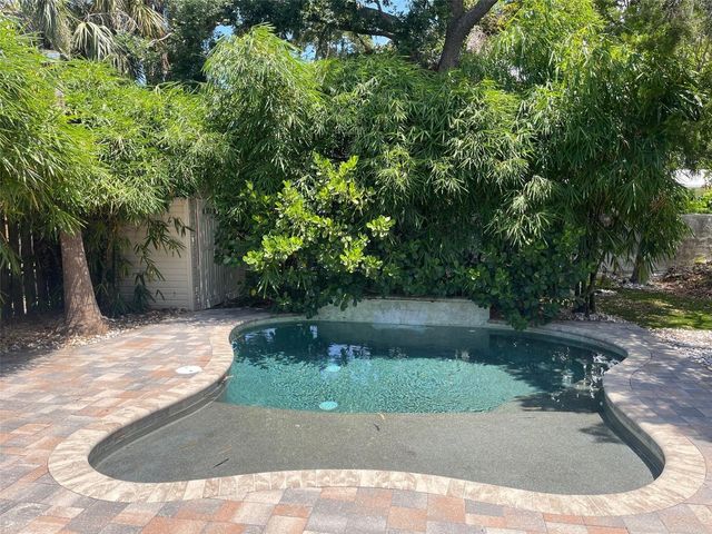 831 40TH STREET, Sarasota, FL 34234