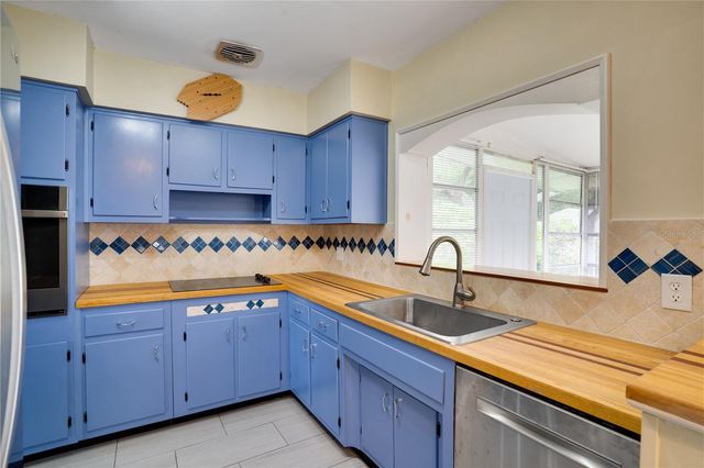 14668 WILDWOOD DRIVE, Largo, FL 33774