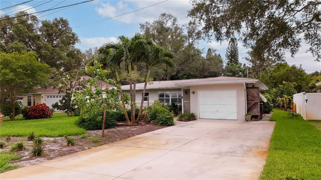14668 WILDWOOD DRIVE, Largo, FL 33774