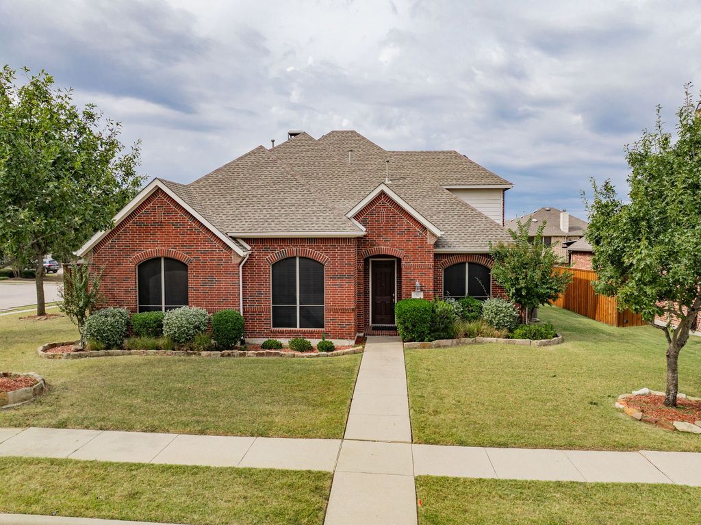 7803 Hillsdale Drive, Sachse, TX 75048