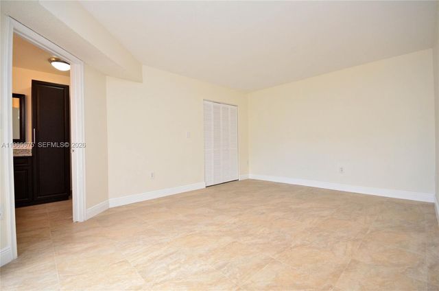 10400 SW 67th St, Miami, FL 33173