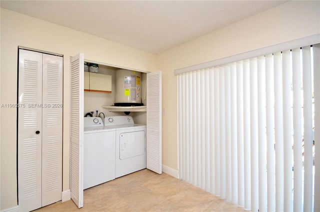 10400 SW 67th St, Miami, FL 33173