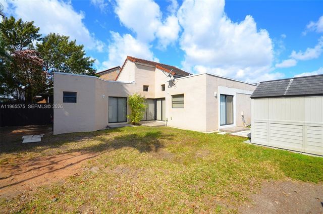 10400 SW 67th St, Miami, FL 33173