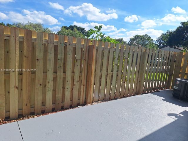 22295 Timberly Dr 22295, Boca Raton, FL 33428