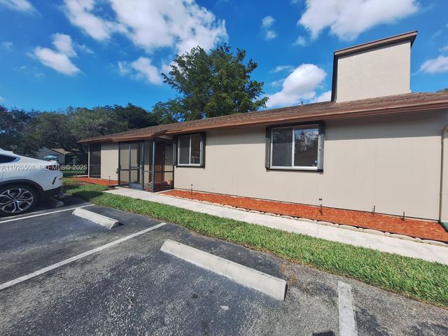 22295 Timberly Dr 22295, Boca Raton, FL 33428